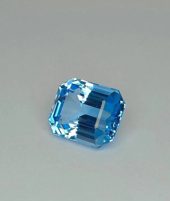15.80ct Natural Blue Topaz Modified Cushion Cut Loose Gemstone From Brazil — view 2